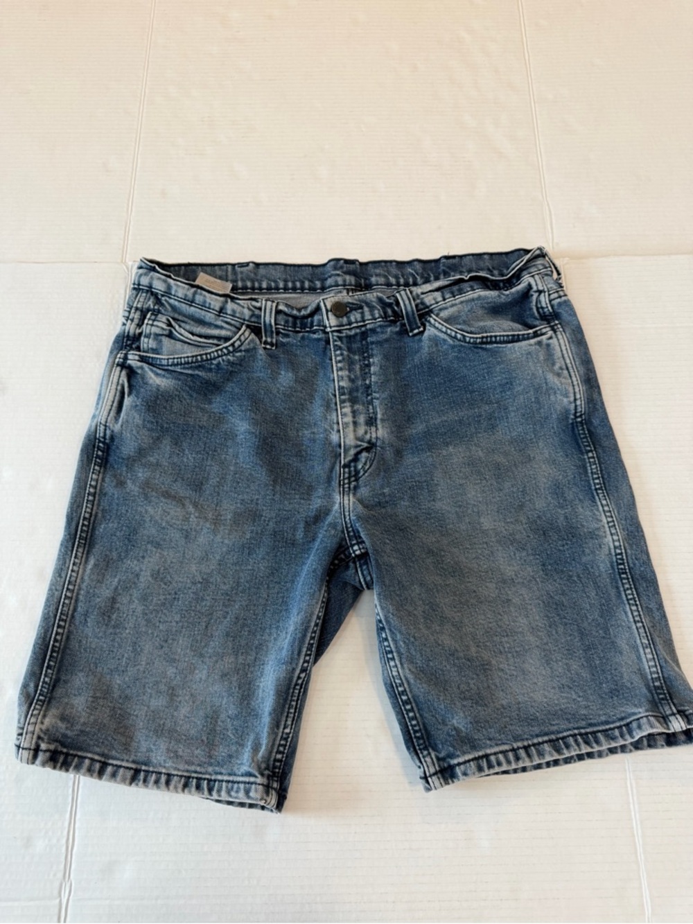 Levi's 541 Men's Light Blue Washed Denim Shorts Y2K